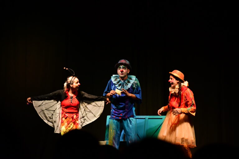 “vendimia clown para las infancias” llegó a Santa Rosa