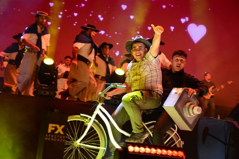 SANTA ROSA LLAMA A CONCURSO PARA LA IMAGEN DE VENDIMIA 2026